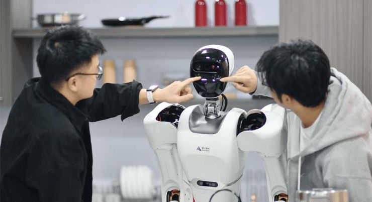 Stardust Smart S1 humanoid robot by Astribot